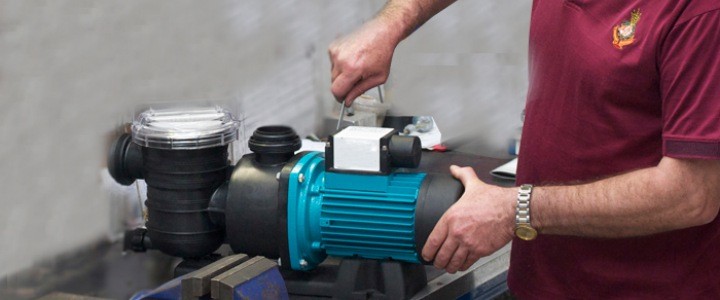 Thợ sửa máy bơm tại nhà