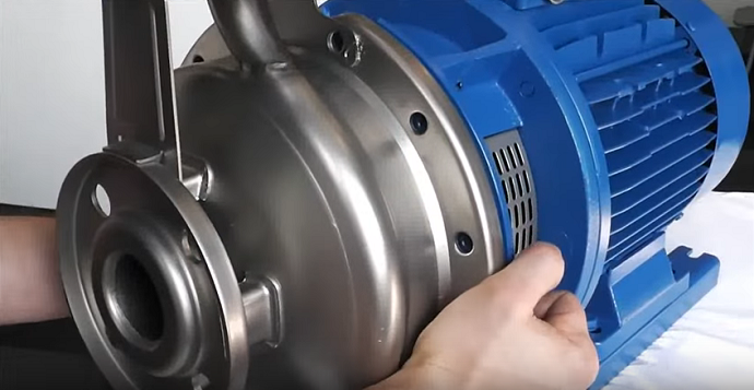 Sửa máy bơm nước dân dụng với các lỗi